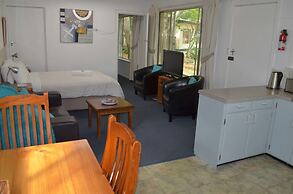Alpine Riverside Cottages