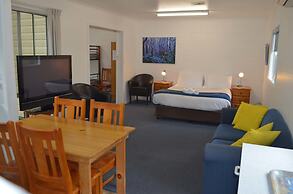 Alpine Riverside Cottages