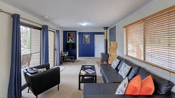 31 The Rocks