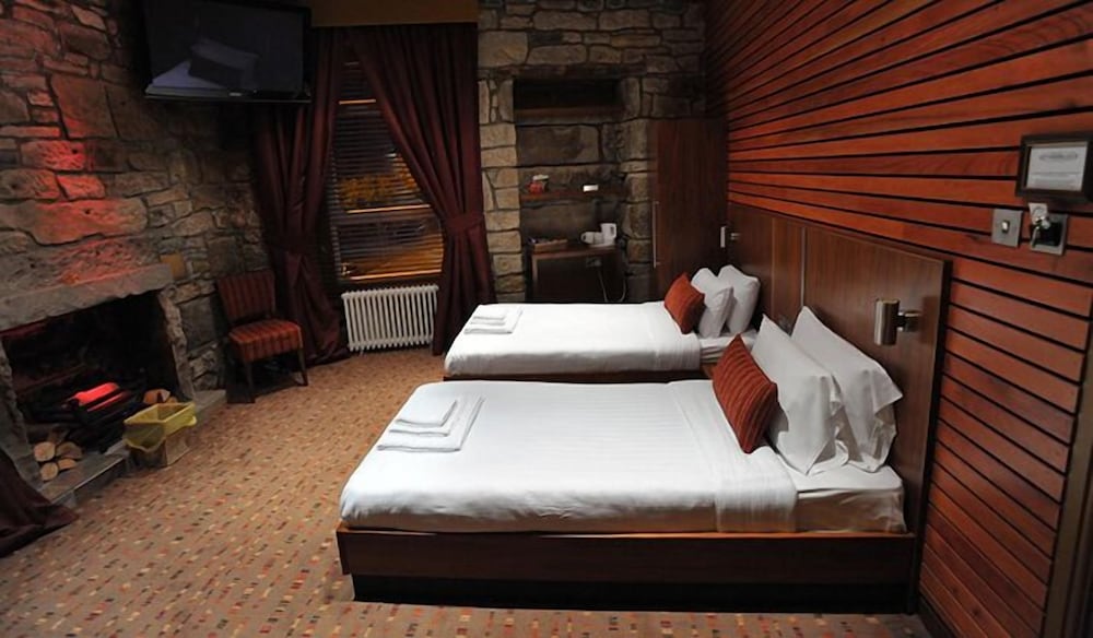 The Commercial Hotel