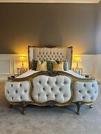 The Tontine Hotel