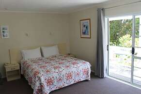 Ash Grove Boutique Motel
