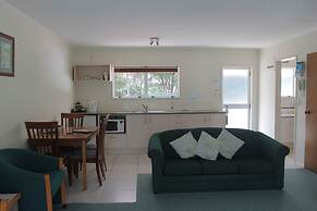 Ash Grove Boutique Motel