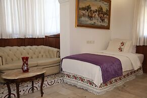 Antik Motel