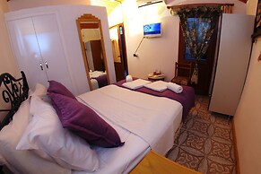 Antik Motel
