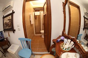Antik Motel