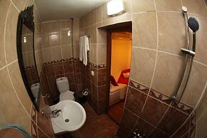 Antik Motel