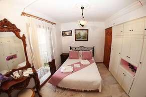 Antik Motel