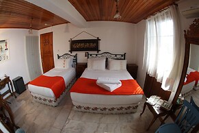 Antik Motel