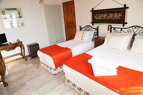 Antik Motel