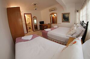 Antik Motel