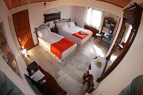Antik Motel