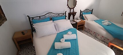 Antik Motel
