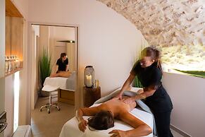 Contact Hôtels Le Savigny & Spa