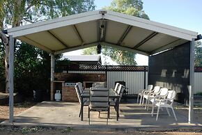 Mayfair Motel