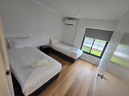 Parkview Motor Inn Parkes