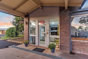 Parkview Motor Inn Parkes