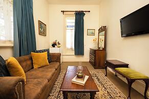 Leura House