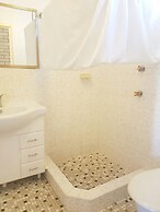 Lake Front Motel