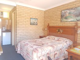 Lake Front Motel