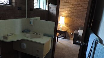 Greenacres Motel