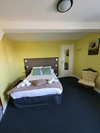 Logis Hôtel Au Moyne de Saire