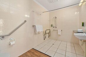 Caboolture Central Motor Inn, SureStay Collection by BW