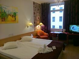 A1 Hotel