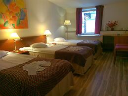 A1 Hotel