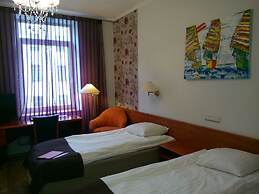 A1 Hotel
