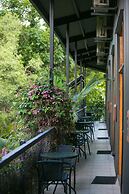 Daintree Wild Zoo & B&B