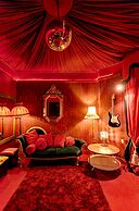 Hotel Pelirocco