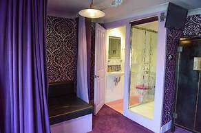 Hotel Pelirocco