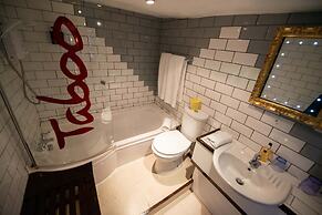 Hotel Pelirocco