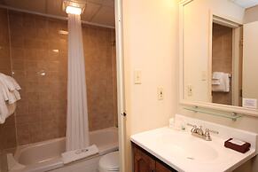 Saint Andrews Inn & Suites