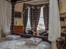 The Elmington Hotel