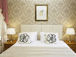 The Elmington Hotel
