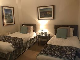 The Crown Hotel