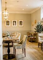 Sweeney Hall Hotel