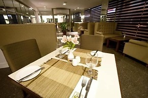 Hotel St Ellis