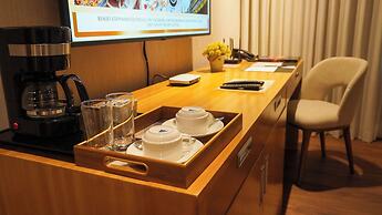 Hotel St Ellis