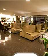 Hotel St Ellis