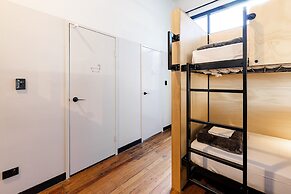 Bunk Backpackers