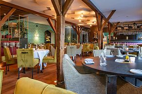 Restaurant, Hotel & Spa Savarin