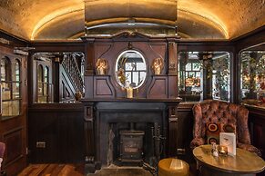 The Alma Hotel