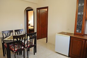Toulas Apartments