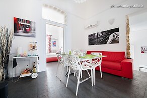 B&B White