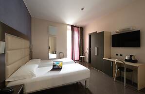 Hotel Five