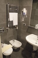 Hotel Five