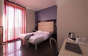 Hotel Five